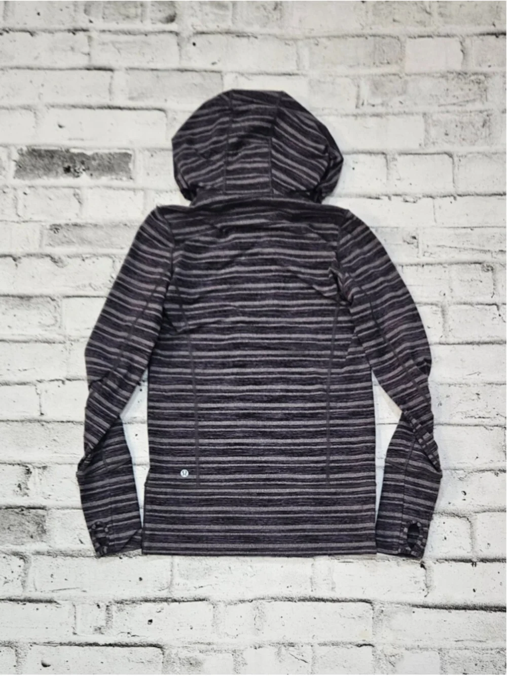 Lululemon Scuba Hoodie Size 6 Striped Full Zip Black Grey Thumbholes